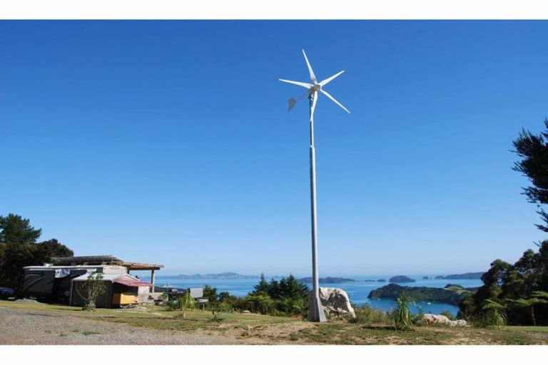 Photo of property in 255 Paroa Bay Road, Russell, 0272