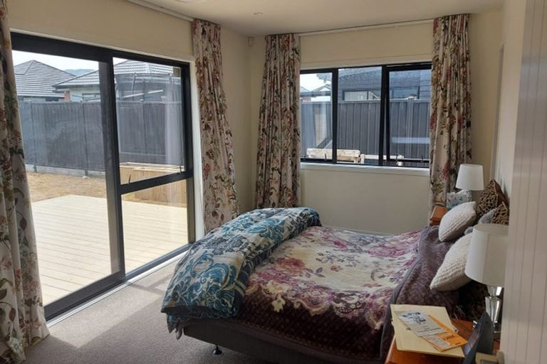 Photo of property in 14 Salisbury Crescent, Wallaceville, Upper Hutt, 5018