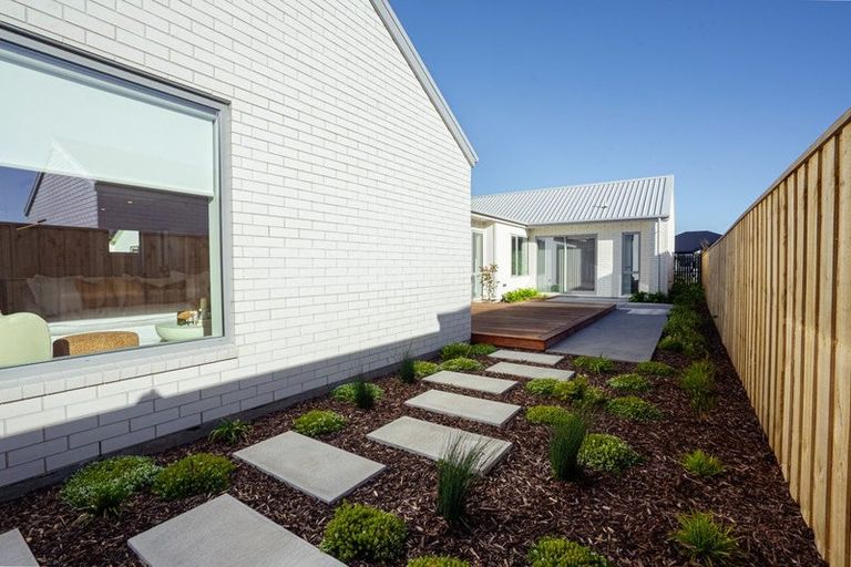 Photo of property in 27 Harlequin Drive, Rolleston, 7614