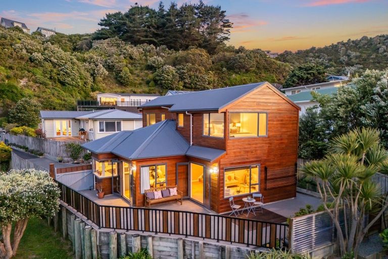 Photo of property in 48a Witham Street, Island Bay, Wellington, 6023