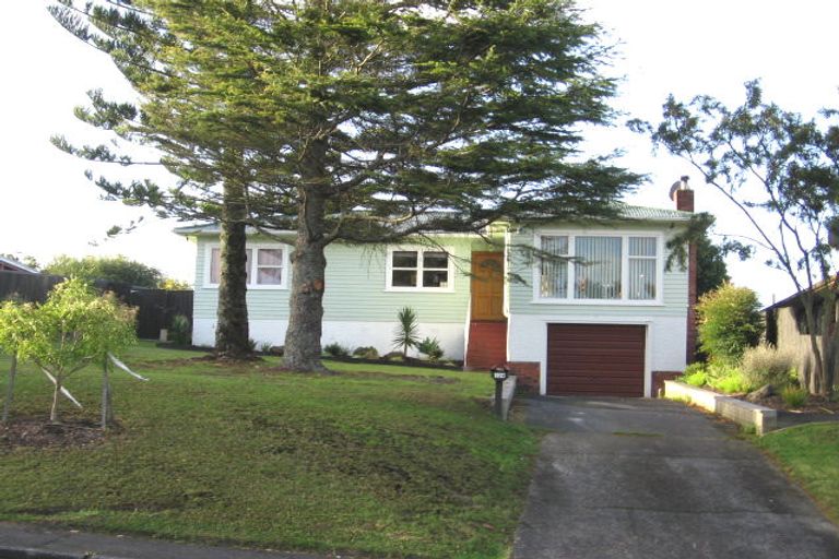 Photo of property in 124 Triangle Road, Massey, Auckland, 0614