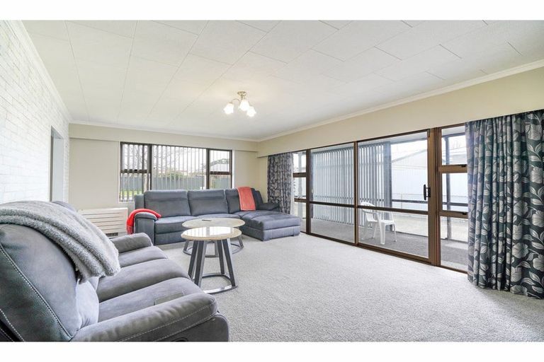 Photo of property in 8 Myers Street, Waikiwi, Invercargill, 9810