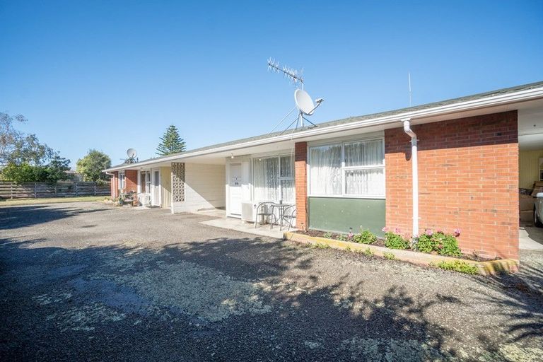 Photo of property in 4/10 Kowhai Avenue, Takaro, Palmerston North, 4410