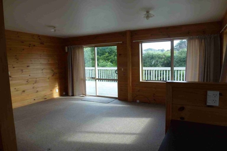 Photo of property in 33a Evelyn Road, Cockle Bay, Auckland, 2014