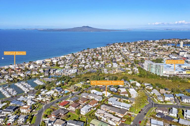 Photo of property in 3/10 Prospect Terrace, Milford, Auckland, 0620