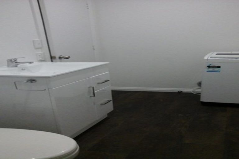 Photo of property in 1 Cambridge Terrace, Christchurch Central, Christchurch, 8013