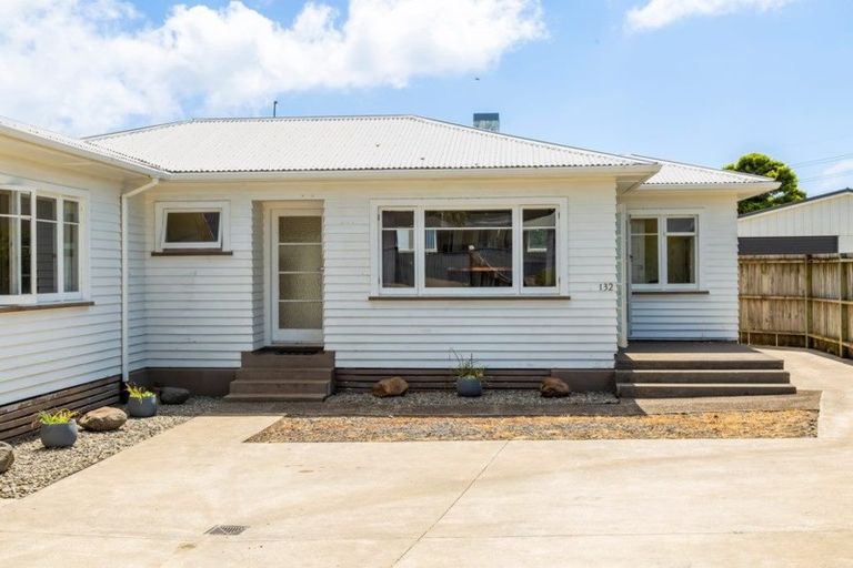 Photo of property in 132 Ngamotu Road, Spotswood, New Plymouth, 4310