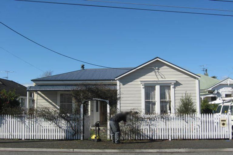 Photo of property in 10 Dixon Street, Carterton, 5713