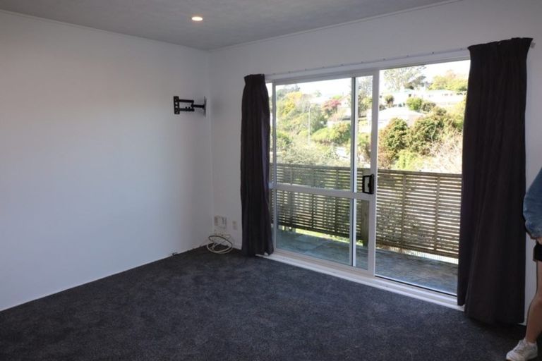 Photo of property in 2/159a Newlands Road, Newlands, Wellington, 6037