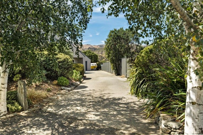 Photo of property in 18 Quartz Lane, Mount Pisa, Cromwell, 9383