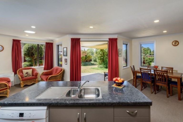 Photo of property in 16 Sanderlane Drive, Motueka, 7120