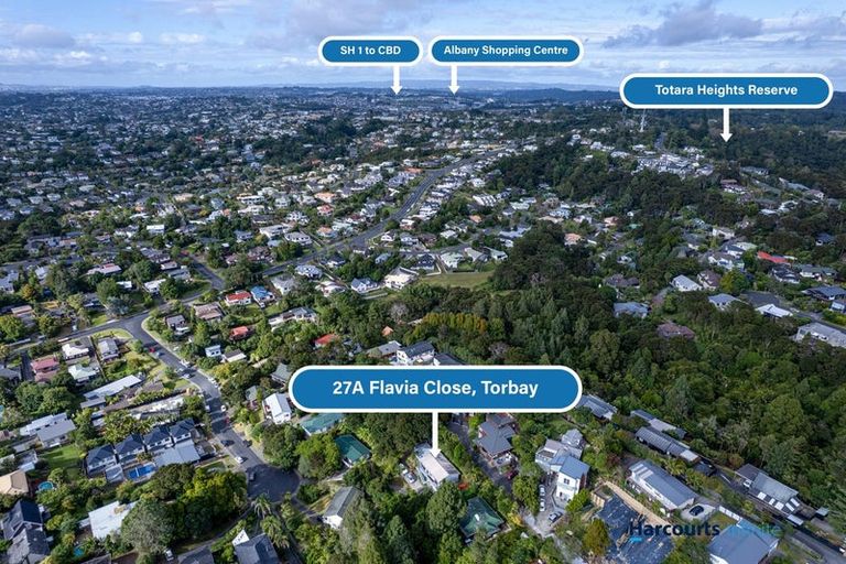Photo of property in 2/27 Flavia Close, Torbay, Auckland, 0630