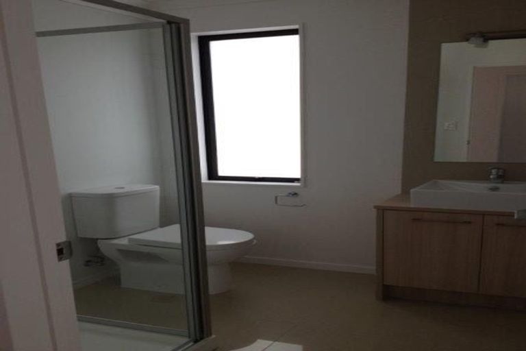 Photo of property in 7 Lane Cameron Place, Flat Bush, Auckland, 2019