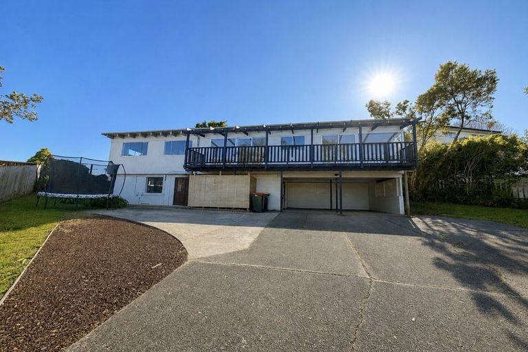 Photo of property in 19 Landop Terrace, Howick, Auckland, 2014
