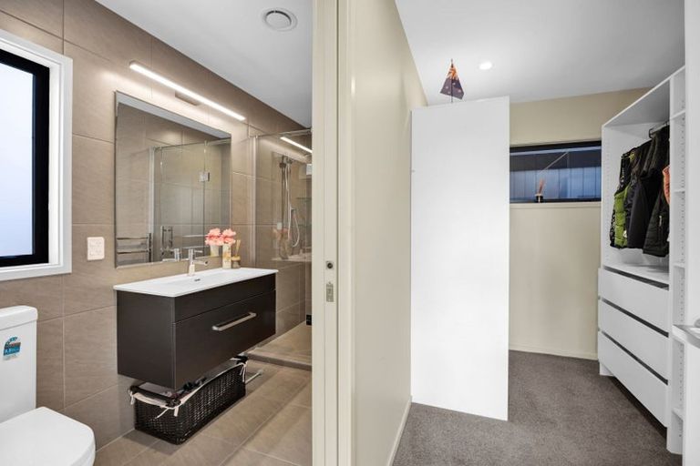 Photo of property in 12 Kotare Drive, Waiwhakaiho, New Plymouth, 4312