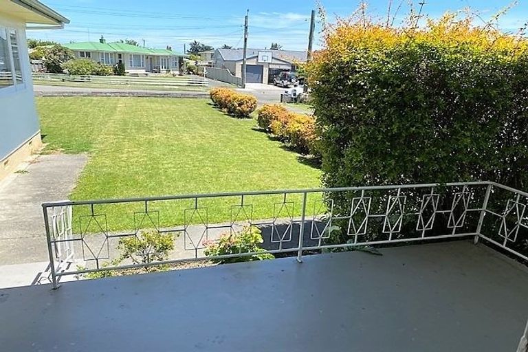Photo of property in 8 Keats Avenue, Onekawa, Napier, 4110