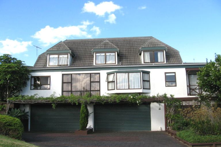 Photo of property in 13 Puawai Place, Northcote, Auckland, 0627