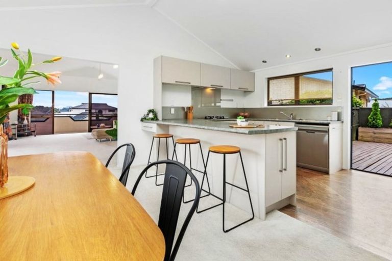 Photo of property in 16 Forrester Drive, Welcome Bay, Tauranga, 3112