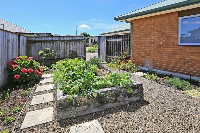 Photo of property in 7 Saint Hill Rise, Havelock North, 4130