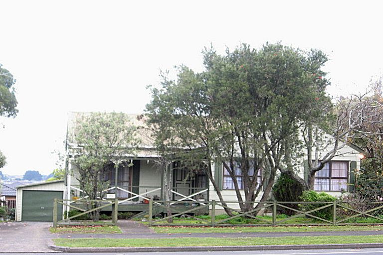 Photo of property in 204 Mahia Road, Weymouth, Auckland, 2103