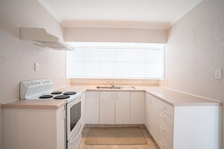 Photo of property in 23 Rangitira Avenue, Palmerston North, 4414