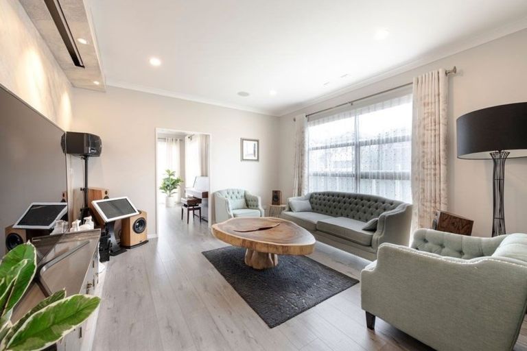 Photo of property in 4 Drumconnell Drive, Flat Bush, Auckland, 2019