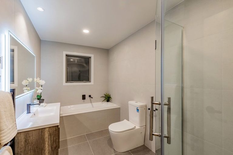 Photo of property in 17 Konoba Avenue, Kumeu, 0810