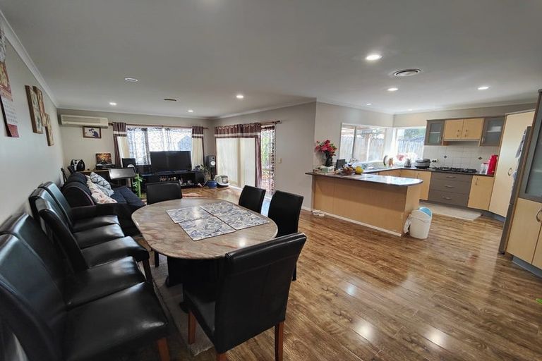 Photo of property in 42 Raphoe Road, Flat Bush, Auckland, 2019