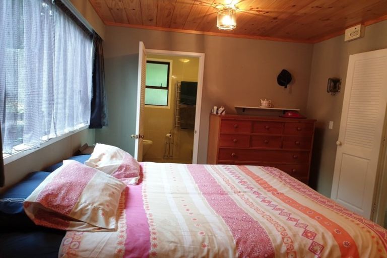 Photo of property in 20 Paulownia Place, Totara Heights, Auckland, 2105