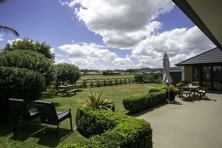 Photo of property in 4 Twin Willow Close, Cambridge, 3434