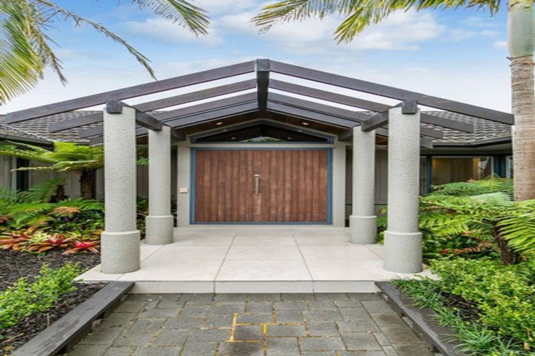Photo of property in 14 Annalong Road, Dannemora, Auckland, 2016
