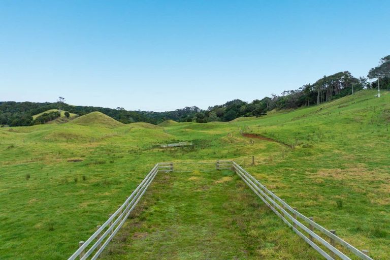 Photo of property in 34 Cemetery Road, Pollok, 2684
