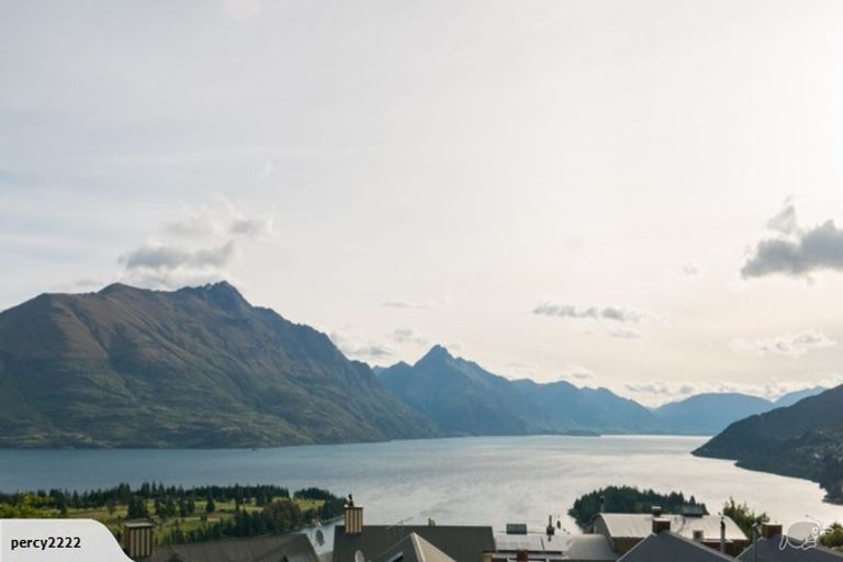 Photo of property in 12b Windsor Place, Queenstown, 9300