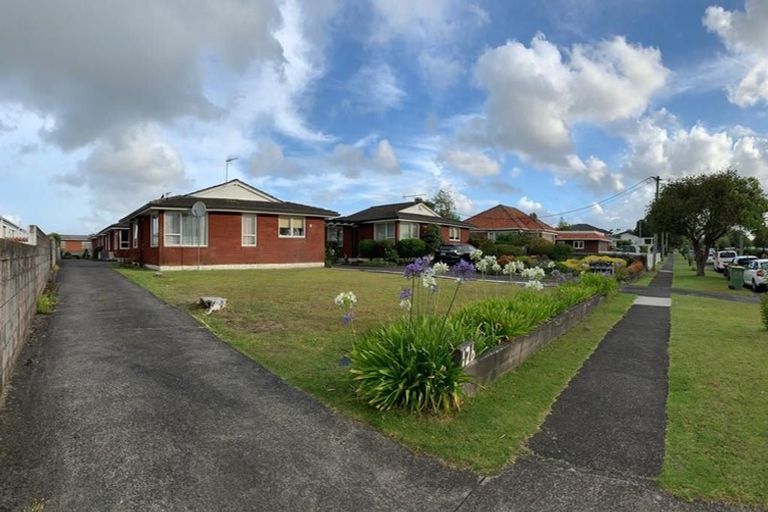 Photo of property in 2/126 Astley Avenue, New Lynn, Auckland, 0600