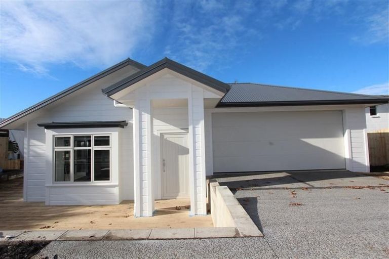 Photo of property in 2 Macfarlane Street, Hamilton East, Hamilton, 3216