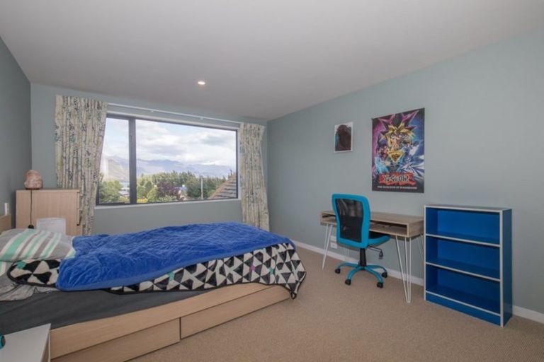 Photo of property in 259 Beacon Point Road, Wanaka, 9305