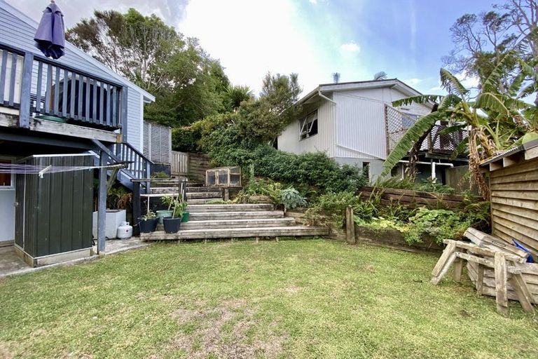 Photo of property in 52 Stillwater Crescent, Stillwater, Silverdale, 0993