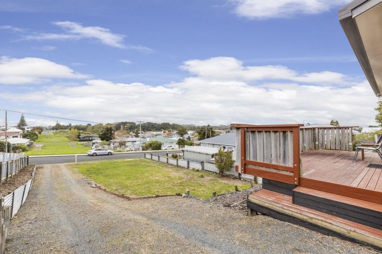 Photo of property in 73 Mould Street, Waitara, 4320