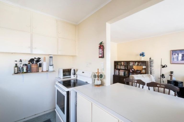 Photo of property in 1/16 Rolleston Street, Mount Cook, Wellington, 6021