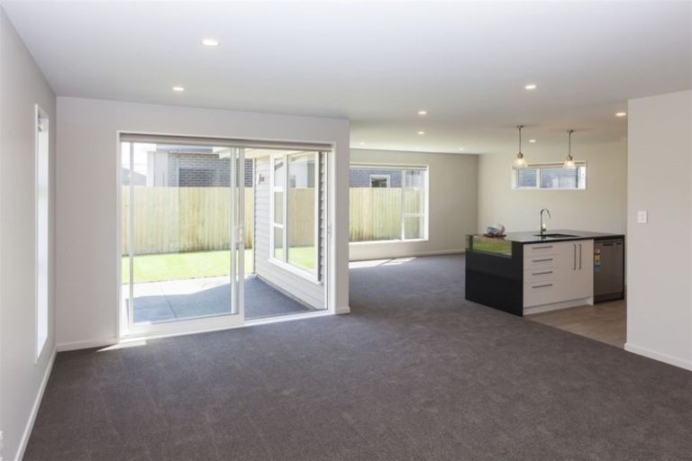 Photo of property in 61 Rannoch Drive, Broomfield, Christchurch, 8042