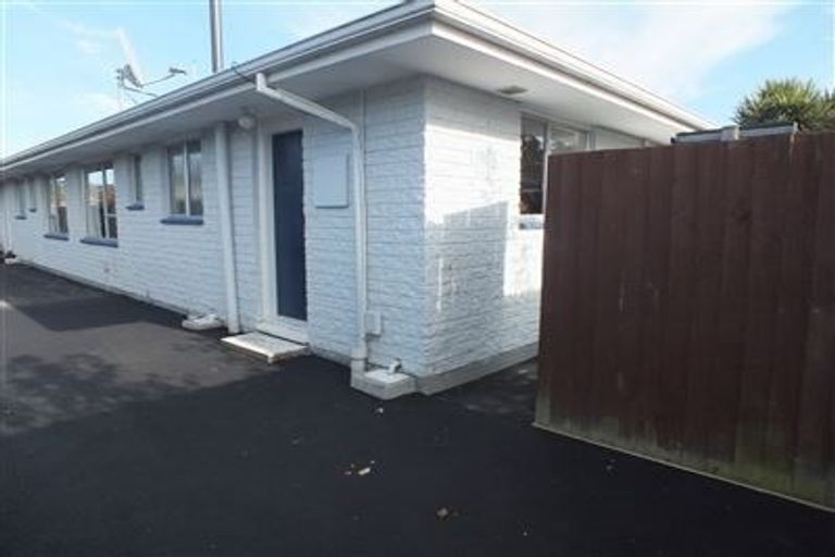 Photo of property in 2/127 Mackenzie Avenue, Woolston, Christchurch, 8023