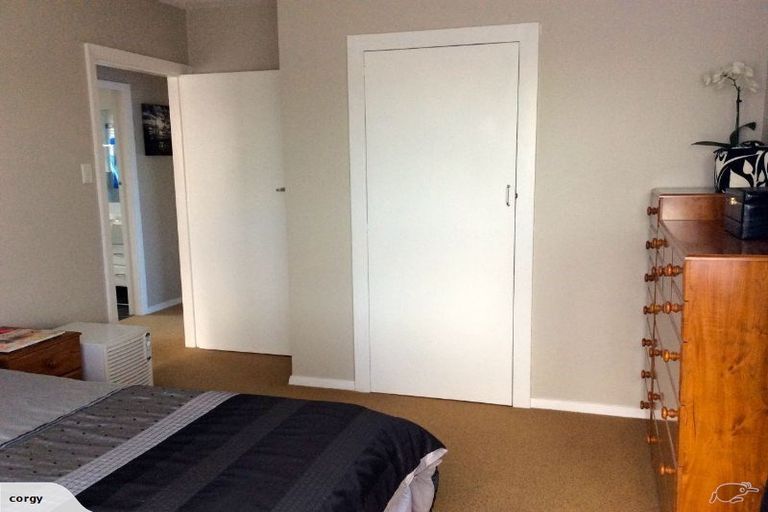 Photo of property in 33 Hurunui Street, Cracroft, Christchurch, 8025