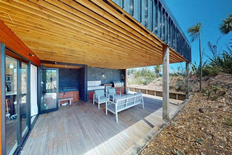 Photo of property in 10 Mowhia Grove, Waitarere, Levin, 5510