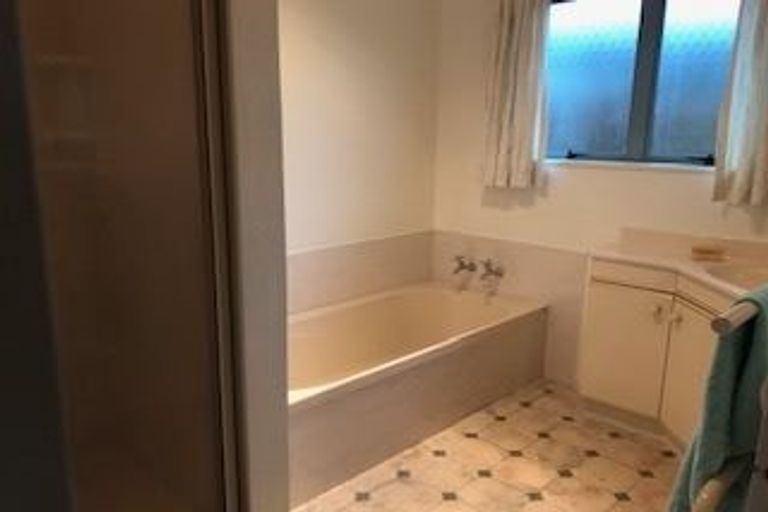 Photo of property in 137 Pacific View Road, Papamoa Beach, Papamoa, 3118