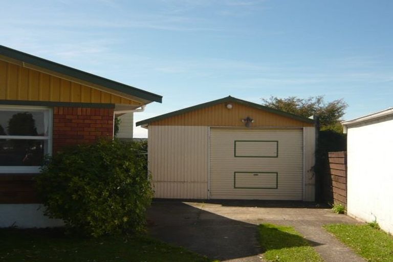 Photo of property in 81 Morrow Avenue, St Andrews, Hamilton, 3200