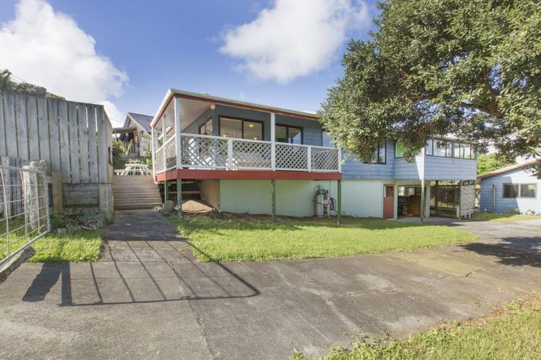 Photo of property in 5 Ripiro Drive, Baylys Beach, Dargaville, 0377