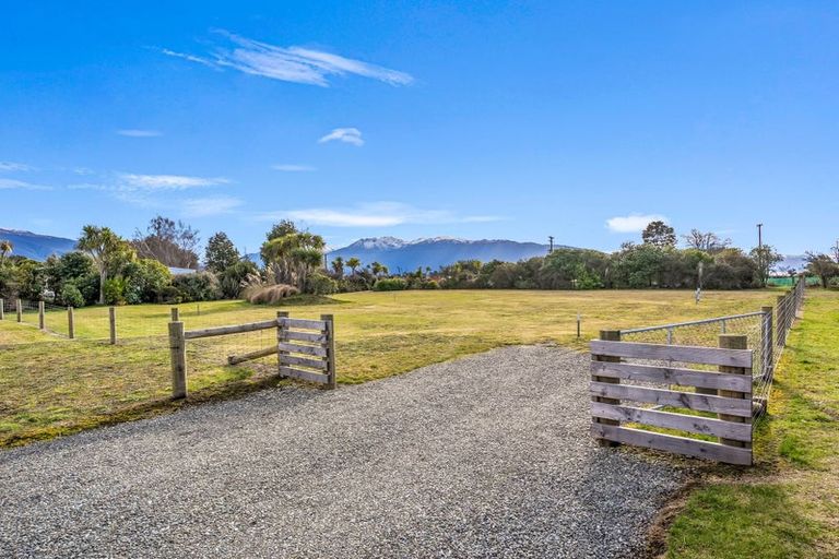 Photo of property in 16 Blatch Road, Te Anau, 9679