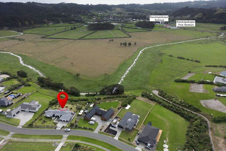 Photo of property in 28 Awatiro Drive, Kaukapakapa, 0871