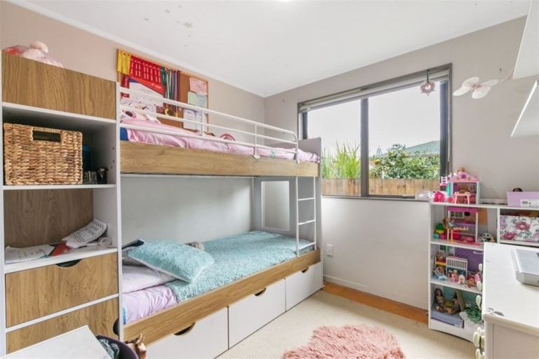 Photo of property in 2/9 Dalmatia Place, Henderson, Auckland, 0612