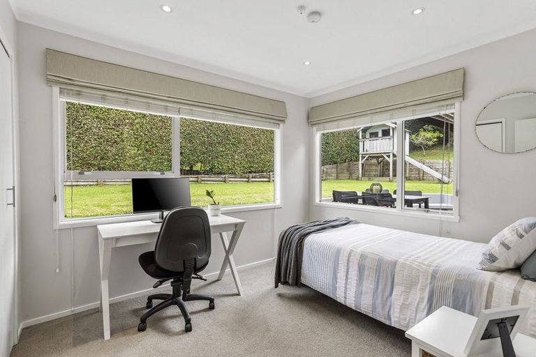 Photo of property in 26 Coromandel Crescent, Mairangi Bay, Auckland, 0630